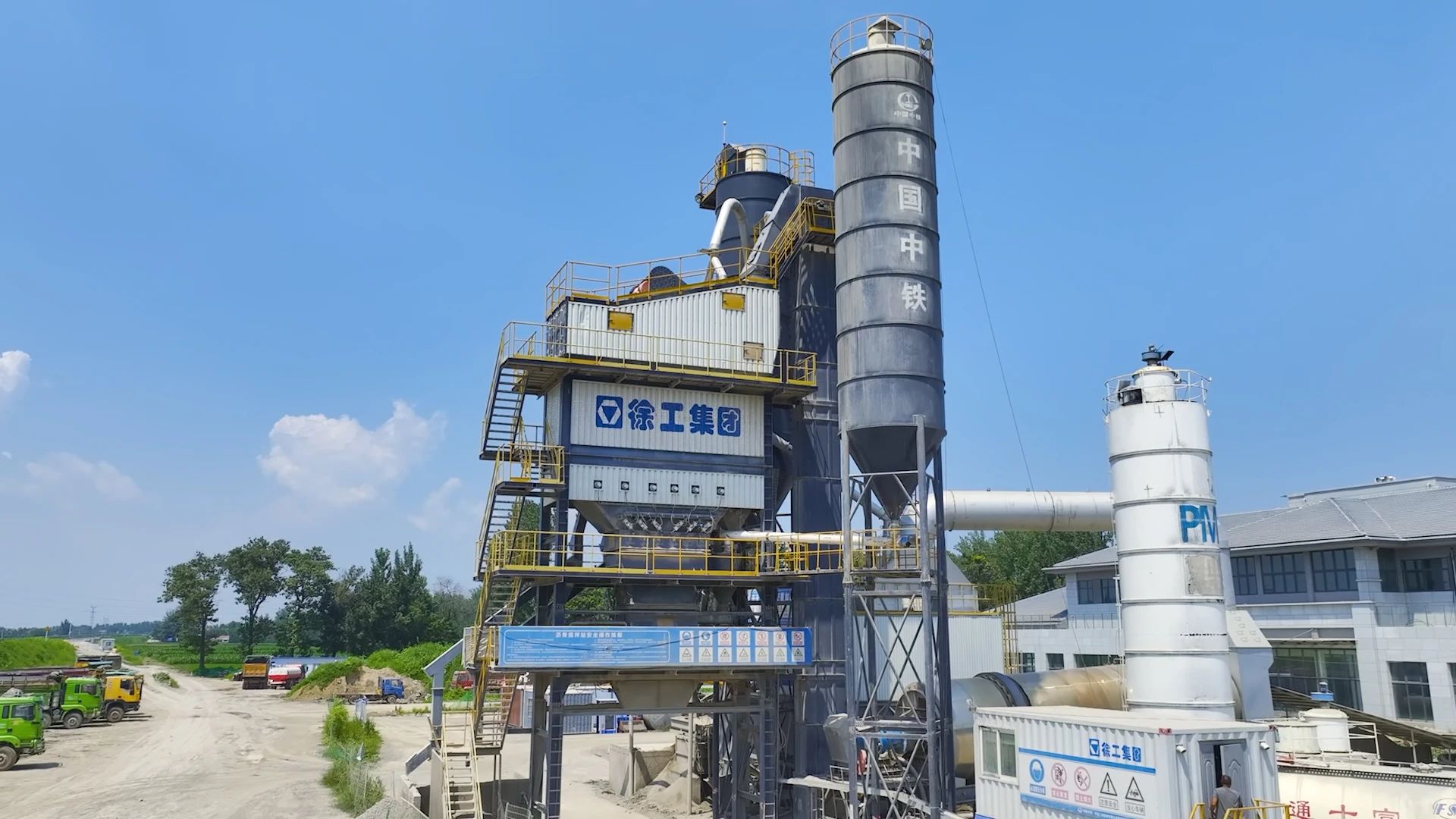 5000型！助力河南高速建設(shè)！