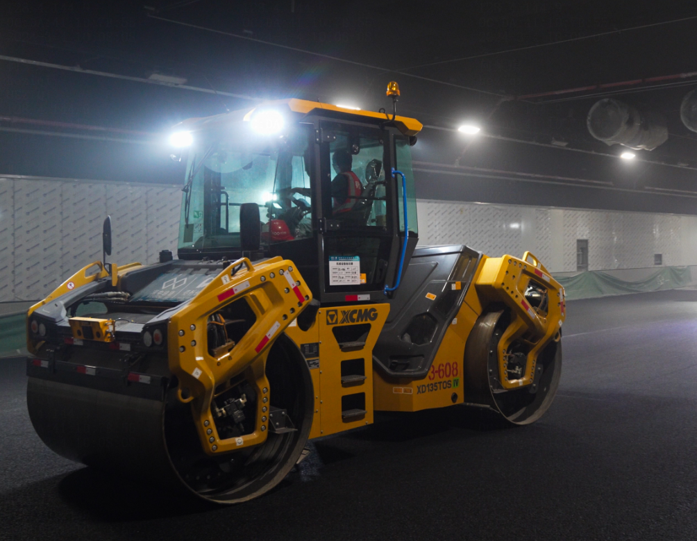 粵港澳大灣區(qū)，徐工道路機(jī)械現(xiàn)身又一超級(jí)工程