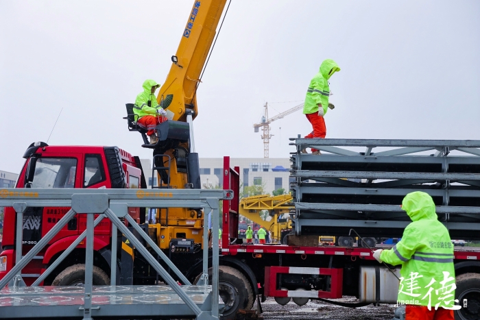 20分鐘一座應(yīng)急橋！徐工參與2024年省級(jí)公路與運(yùn)輸突發(fā)事件應(yīng)急演練