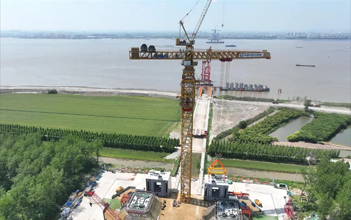 【媒體聚焦】世界最大跨徑橋梁群！央媒一次次把鏡頭對準徐工