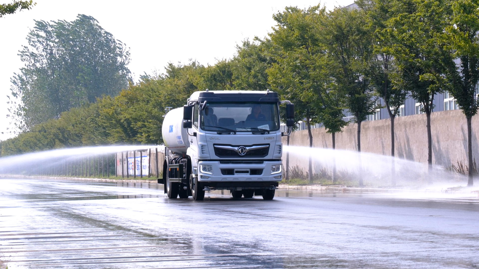 泰酷辣！徐工助力湖北天門城市綠化