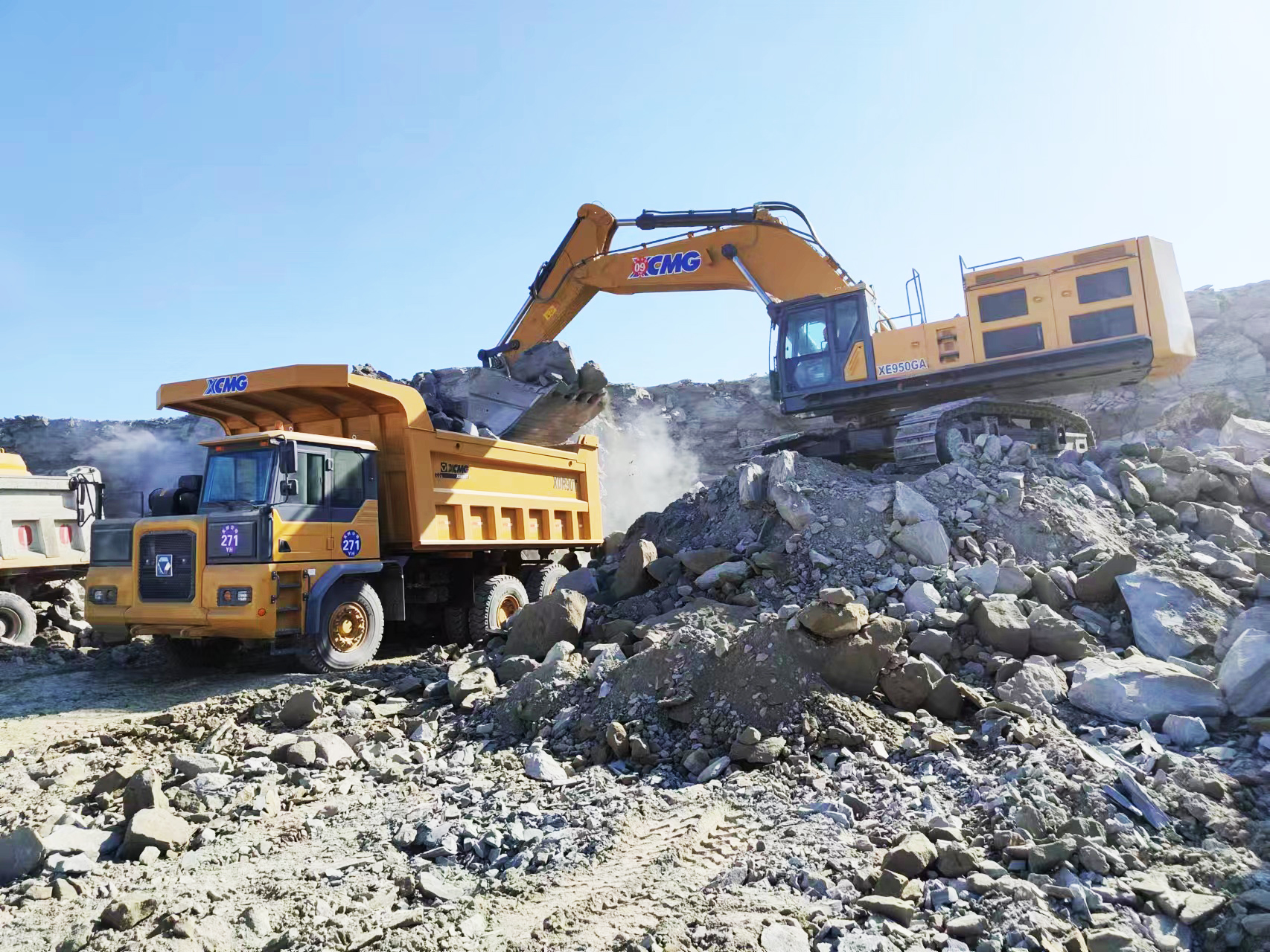 “黃金搭檔”—XE950GA與XDR90完美組合，高效賦能礦山開(kāi)采