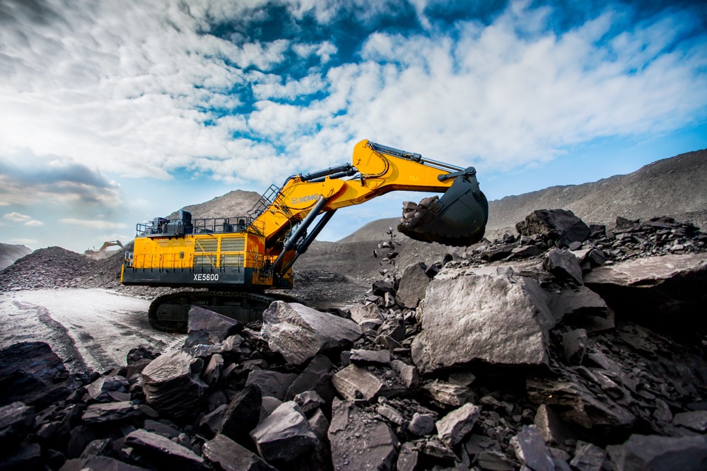 首次出海！徐工XE5600礦用挖掘機(jī)成功交付