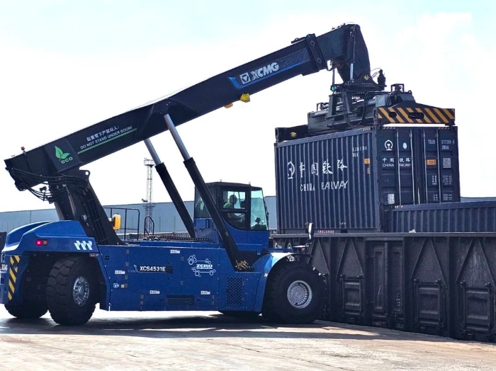 高效賦能鐵路物流運(yùn)輸！毫米級(jí)精控背后的技術(shù)革新……