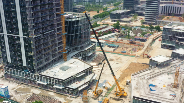 零失誤拿下！徐工G2代XCA200G8-1盲區(qū)作業(yè)，精準拆除40米塔吊