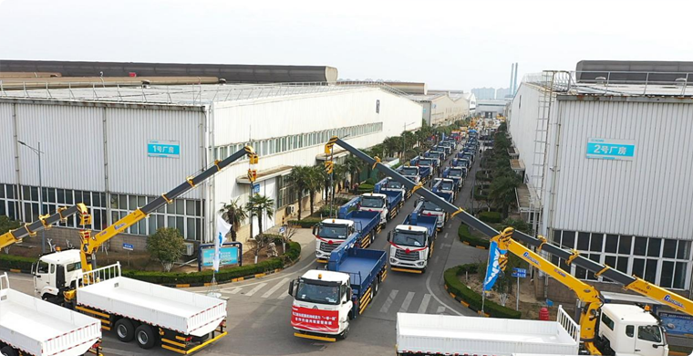 2025年，徐工隨車起重機再度開拔“一帶一路”，助力當?shù)亟ㄔO。