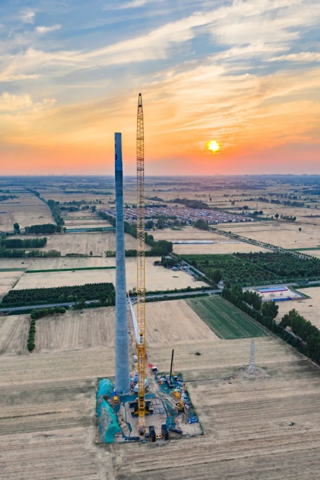 170米“一鍵”搞定？徐工XLC18000M已開(kāi)啟省心模式！