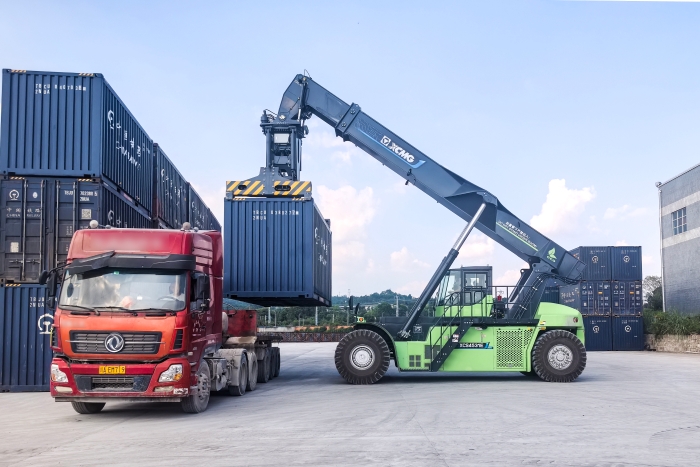 綠色賦能！大宗物資轉(zhuǎn)運(yùn)的“效能標(biāo)桿”