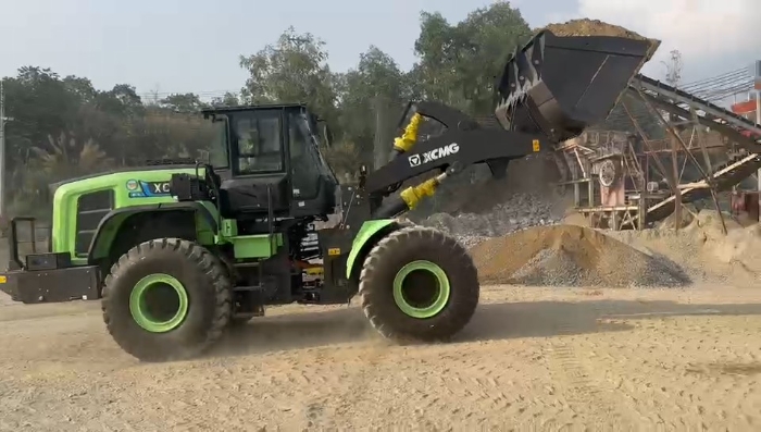 徐工純電動裝載機助力越南砂石料場，開啟綠色施工新紀(jì)元