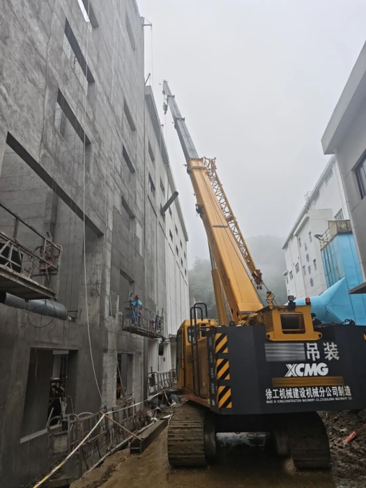 5米窄縫顯神威！請看XGTC30L5助力破解“灰塵圍城”！