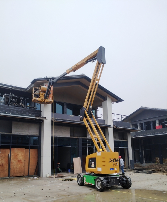 綠色建造新標桿！徐工鋰電高機助力鄂州民生工程