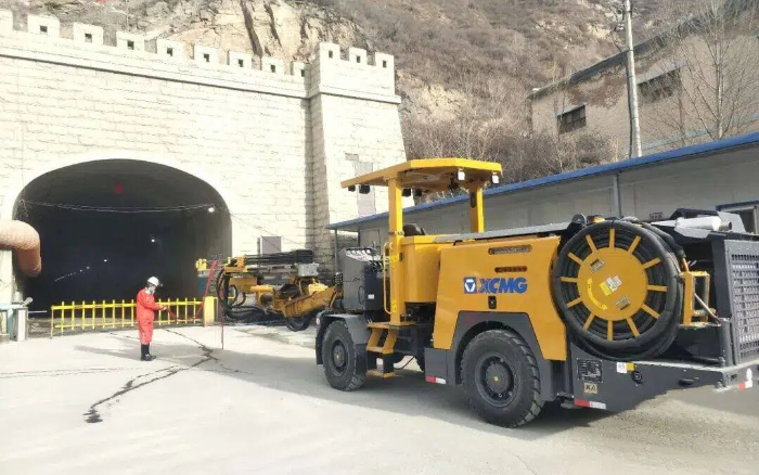 掘進鐵礦！徐工掘進鉆車硬核施工